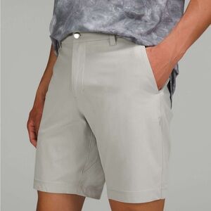 Lululemon Commission Classic-Fit Short size 40